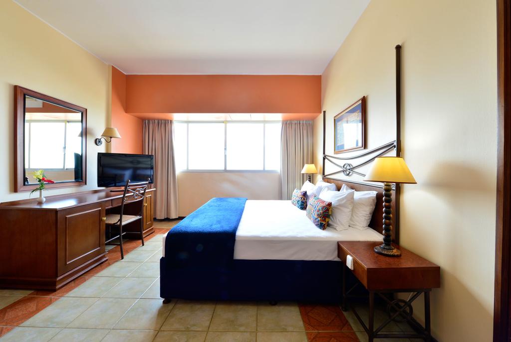 Executive, Suite, Queen Bed