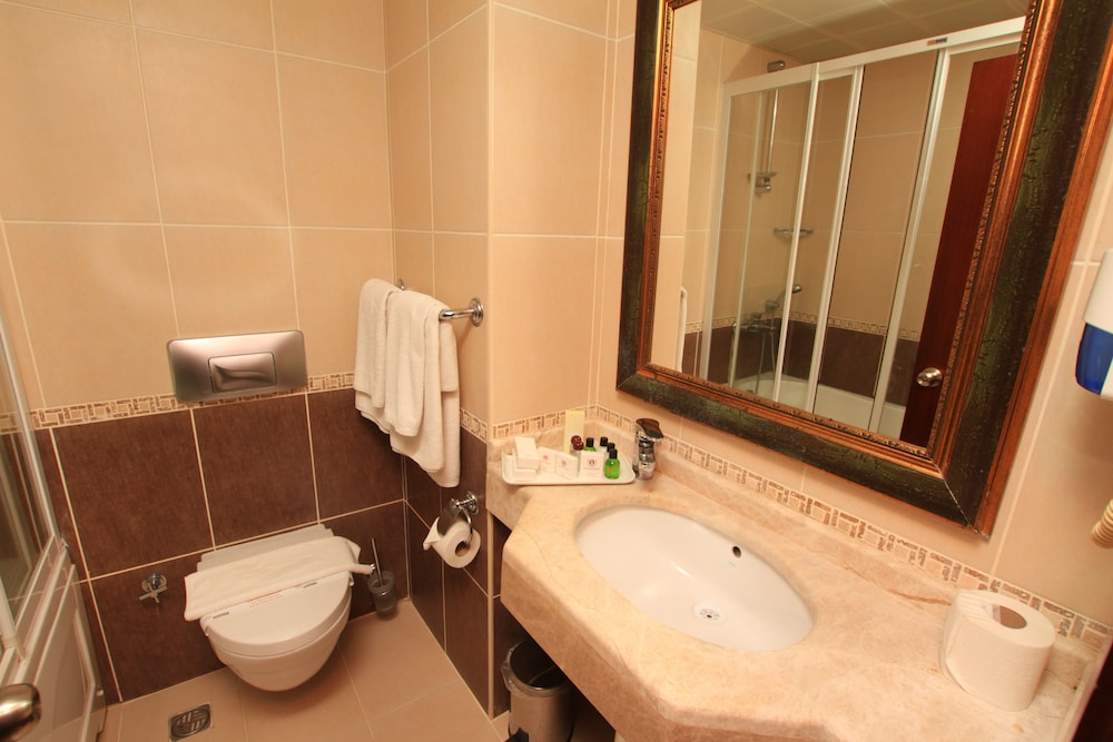 Kaya Maris Hotel 50/50