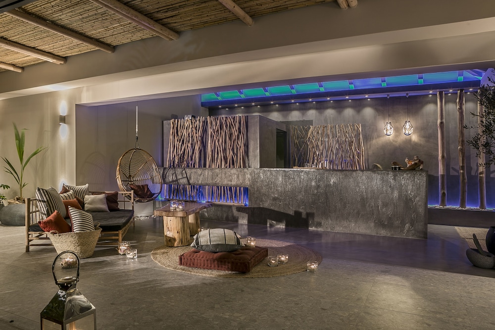 Avithos Resort 70/92