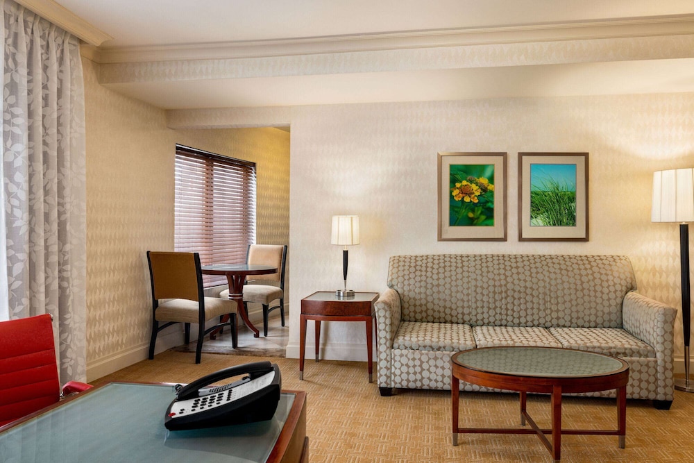 Viana Hotel and Spa, Trademark Collection by Wyndham 49/72
