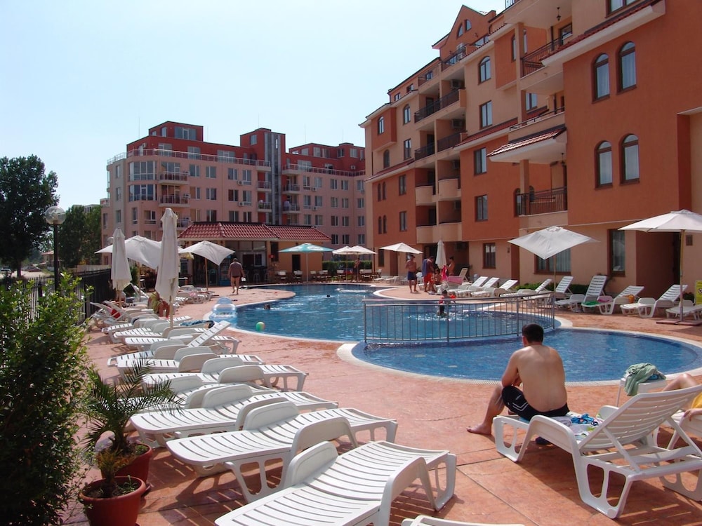 Kasandra Aparthotel 22/24