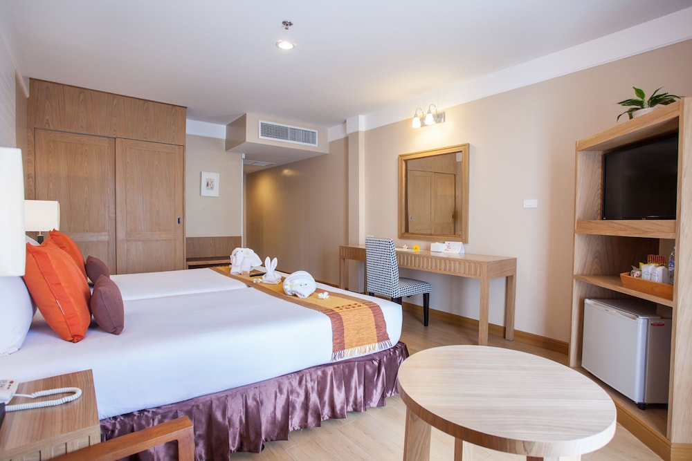 Paradise Hotel 23/64