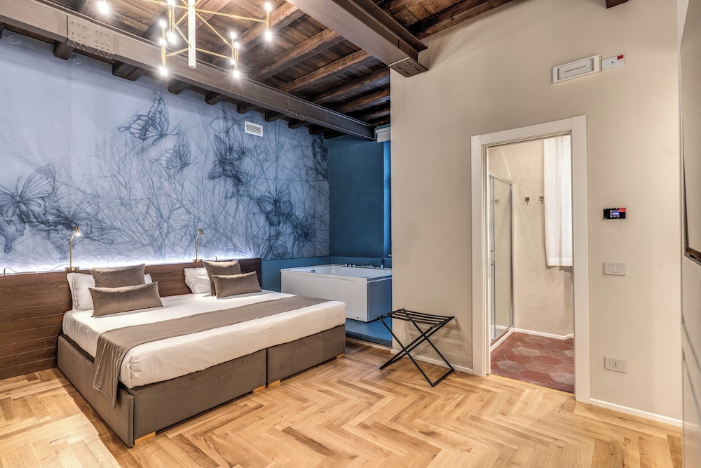 Room, Quadruple, 4 Beds, Jetted Tub, Bathtub, Separate Building