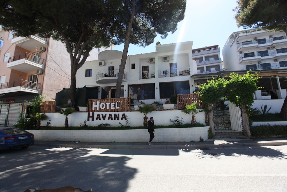 Hotel Havana 7/64