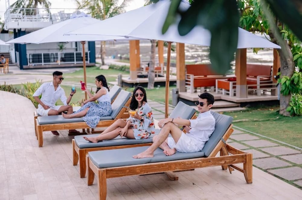 Kristal Hotel Kupang 33/40