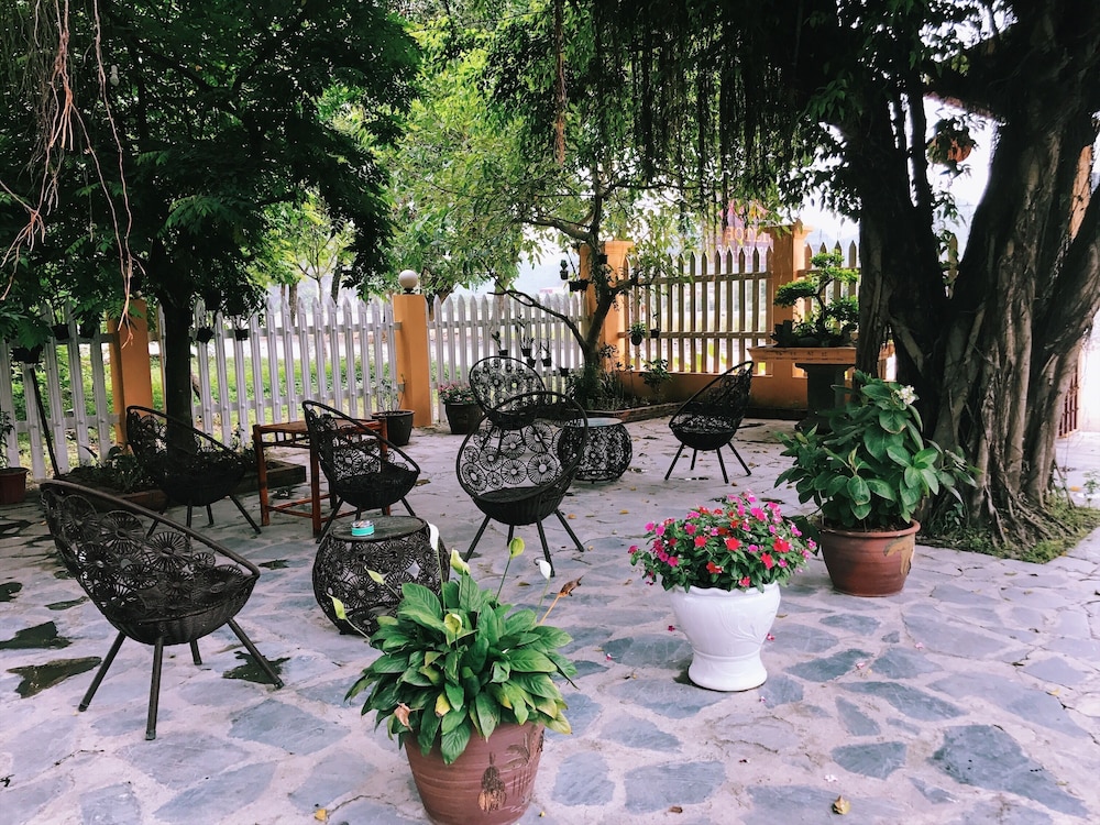 Chez Loan Hotel 41/48