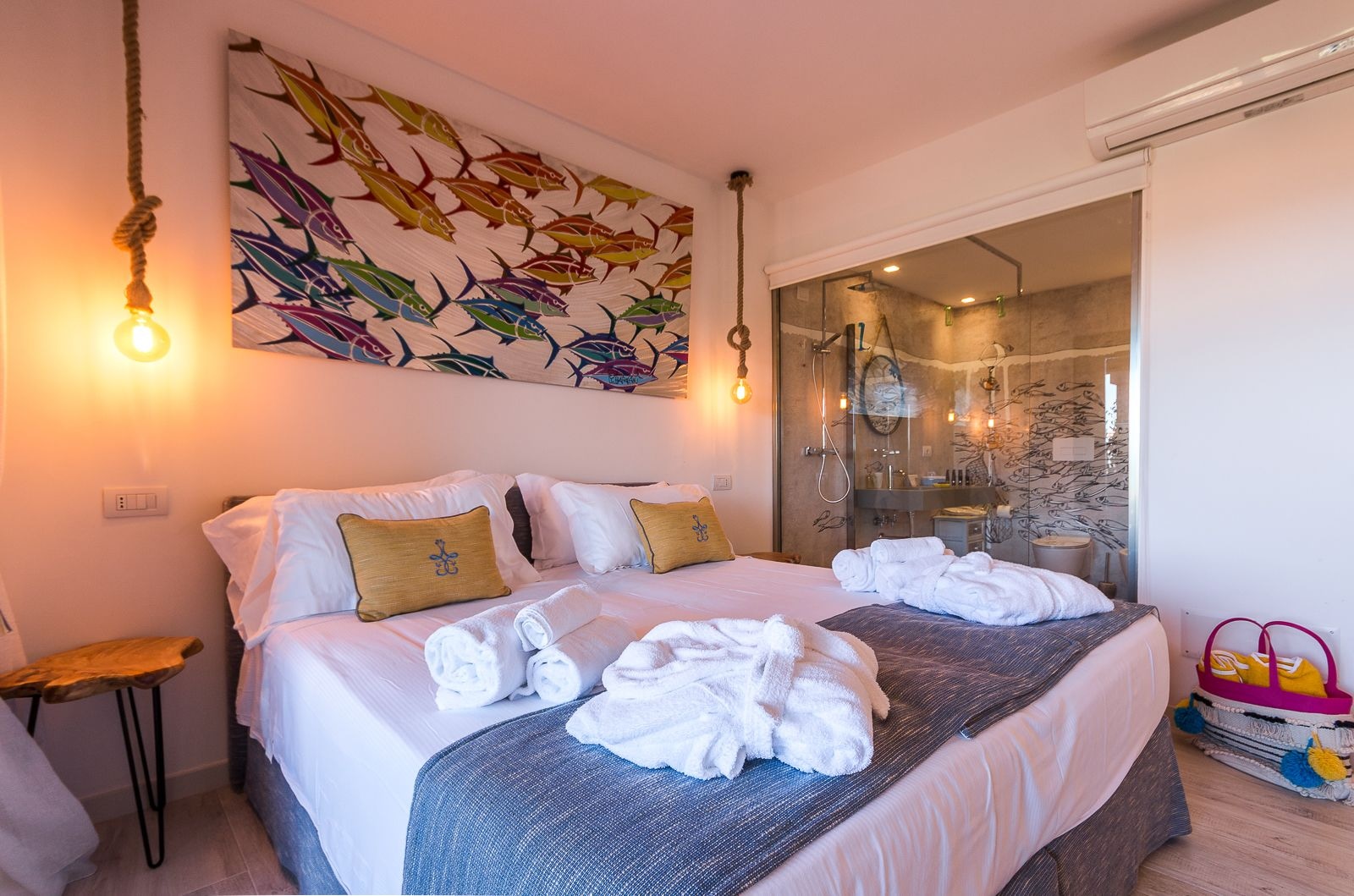 DESIGN, KING BED