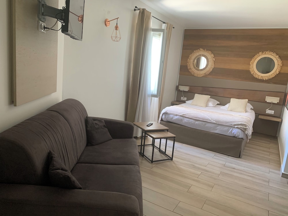 غرفة سوبيريور بسرير كوين، Hôtel Les Mouettes 4/6