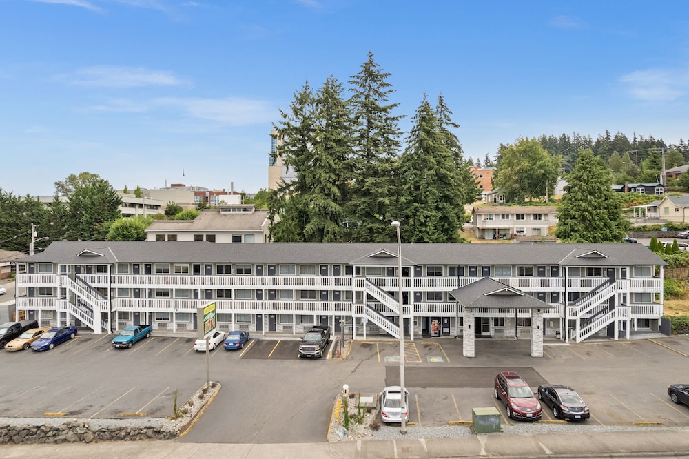 Basecamp Puyallup a Travelodge by Wyndham 39/50