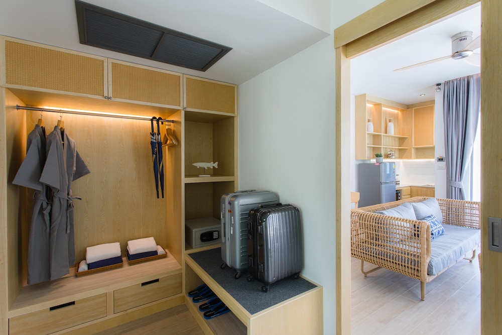 Blu Pine Villa and Pool Access 40/41