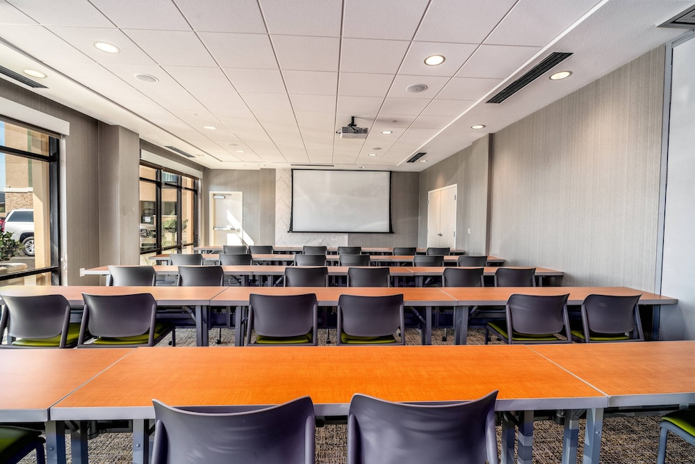 SpringHill Suites by Marriott Oakland Airport 28/33
