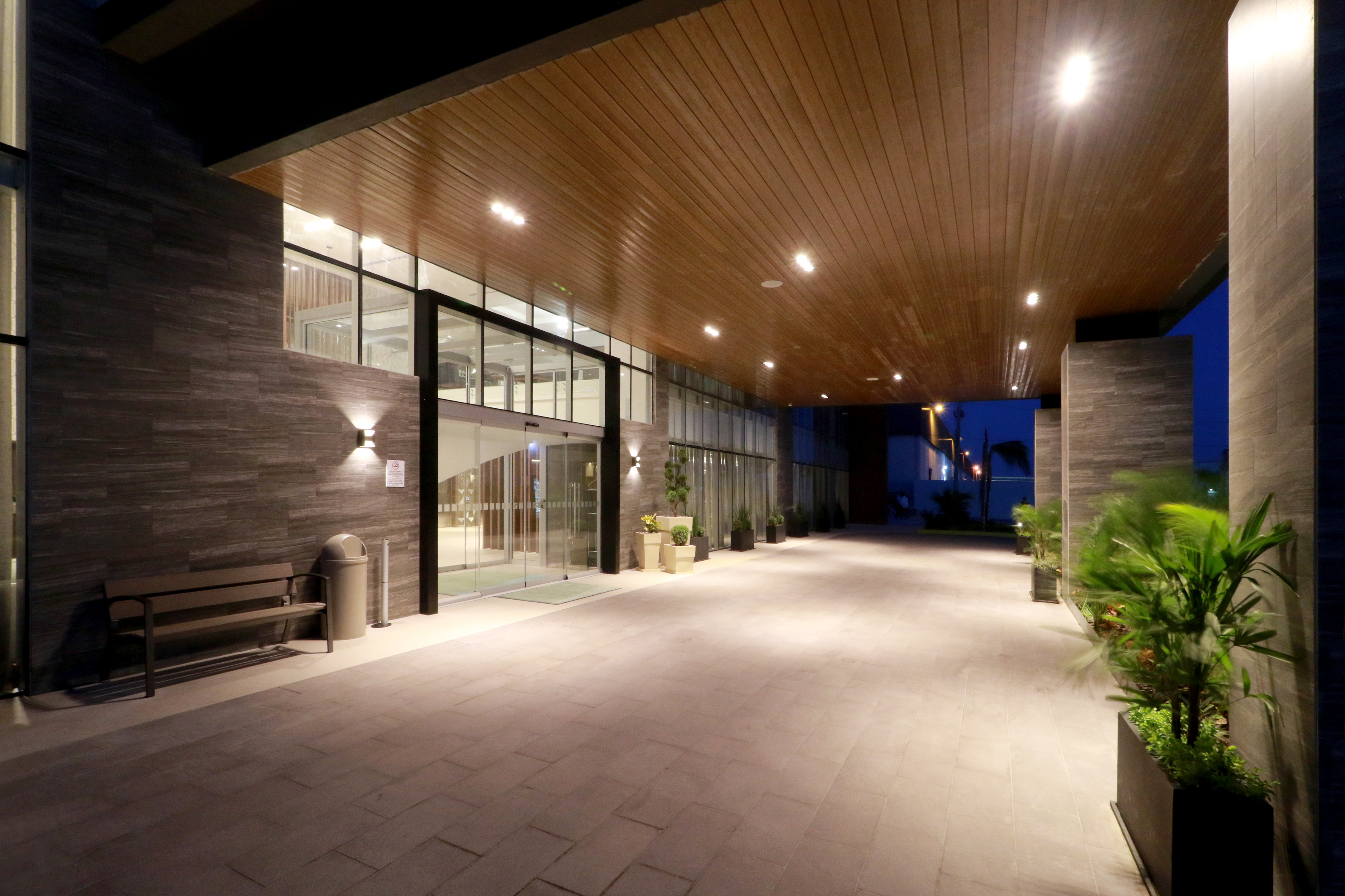 Holiday Inn And Suites Monterrey Apodaca Zona Airport 74/77