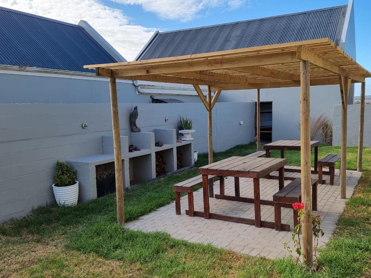 Rustic Hill Accommodation 23/32
