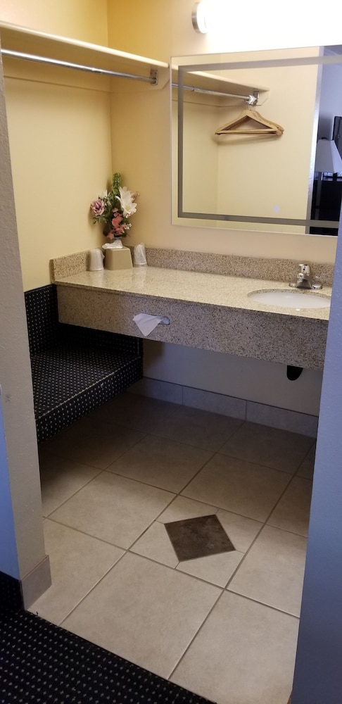 Days Inn By Wyndham Winnemucca 7/56