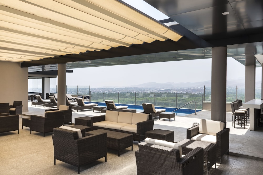 Hampton Inn And Suites San Luis Potosi Slp 46/53