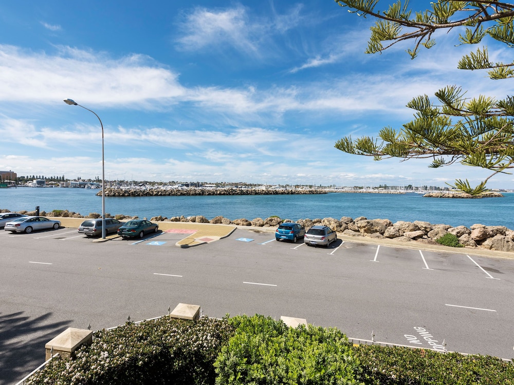 Be. Fremantle 50/62