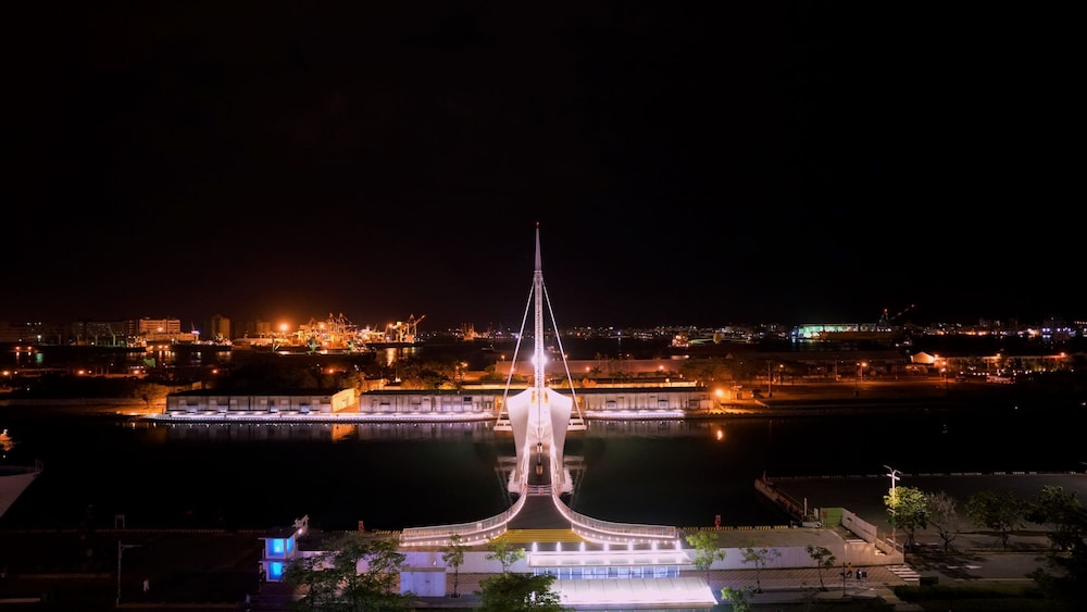 City Suites Kaohsiung Chenai 4/53