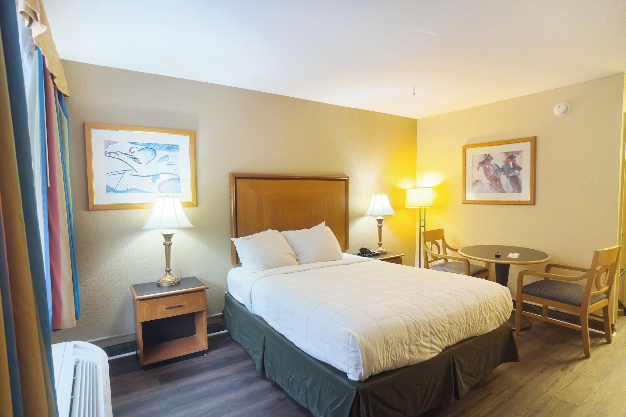 غرفة بسرير كينج، OYO Hotel Harriman near I-40 4/6