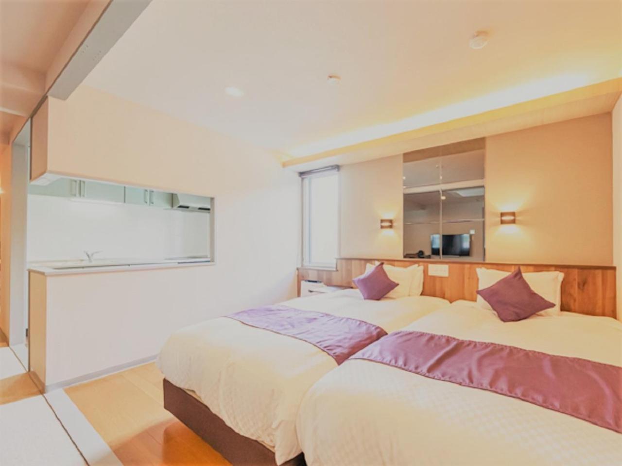 Executive, Suite