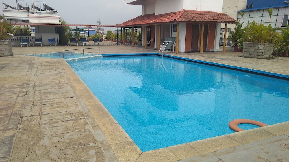 Abad Plaza in ERNAKULAM