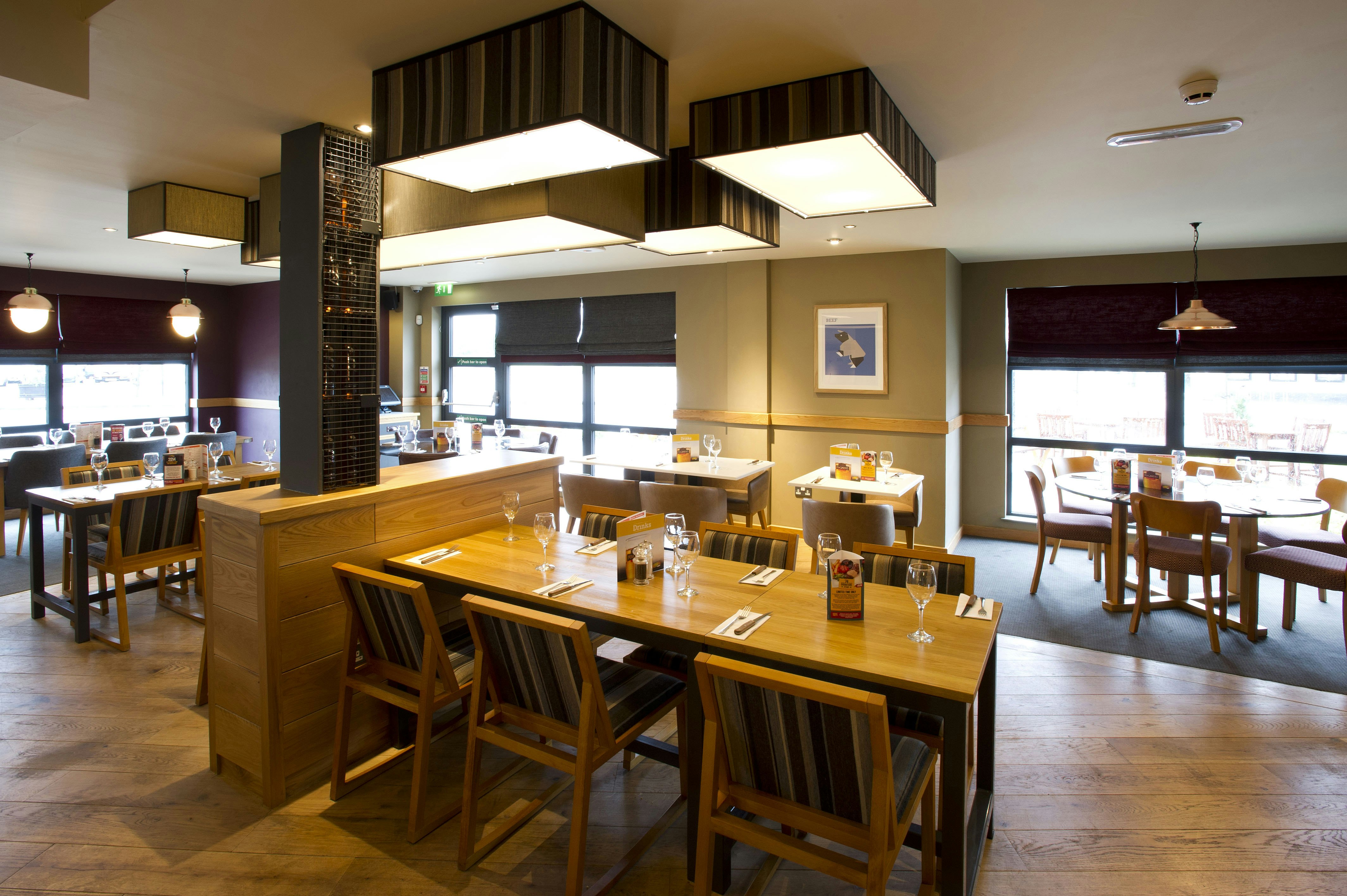 Premier Inn Stirling City Centre 22/37