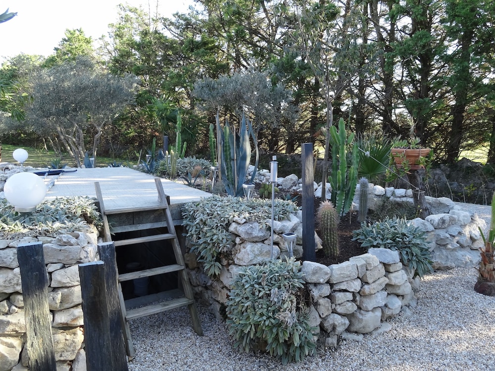 Locations Des Alpilles 37/50