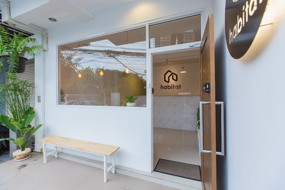 Habitat Hotel 5/44
