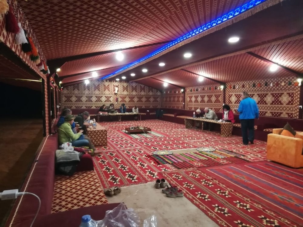 Bedouins Desert Camp 6/50