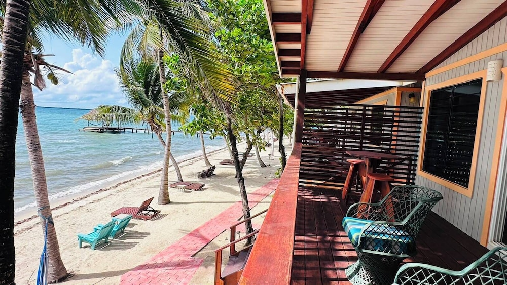 Maya Beach Hotel 44/82