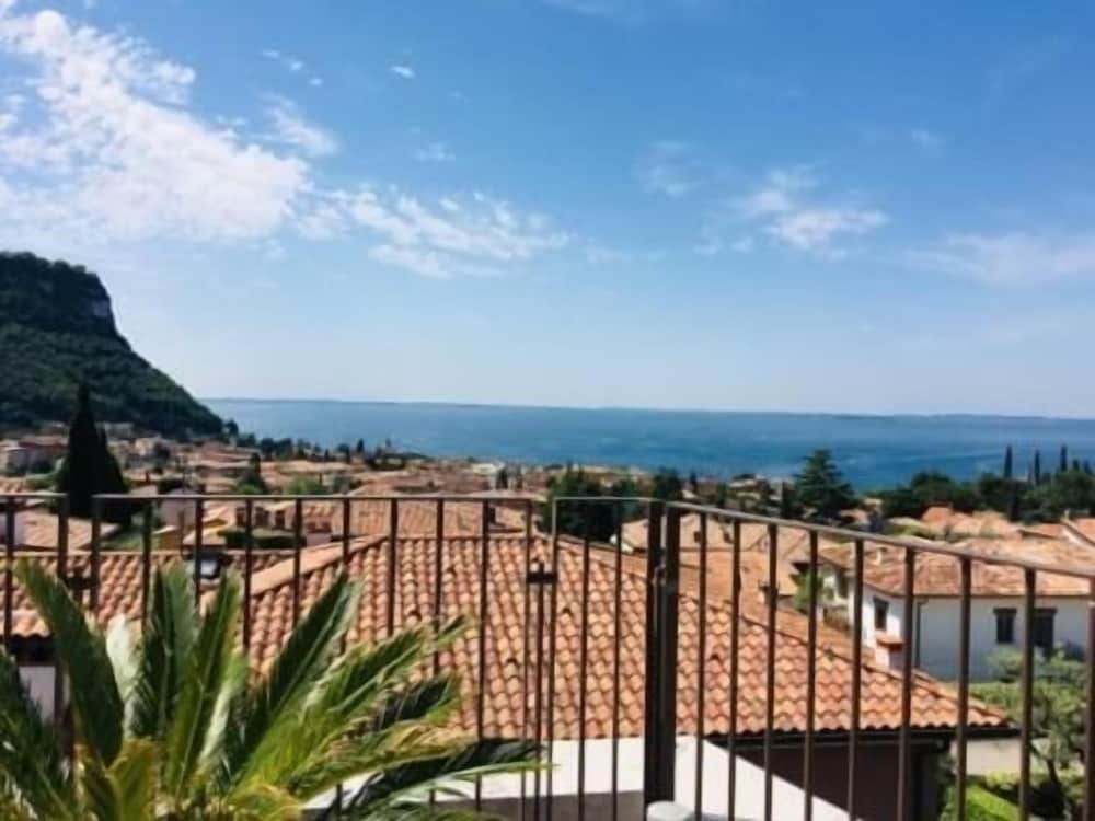 Hotel Villa Cà Nova 32/41