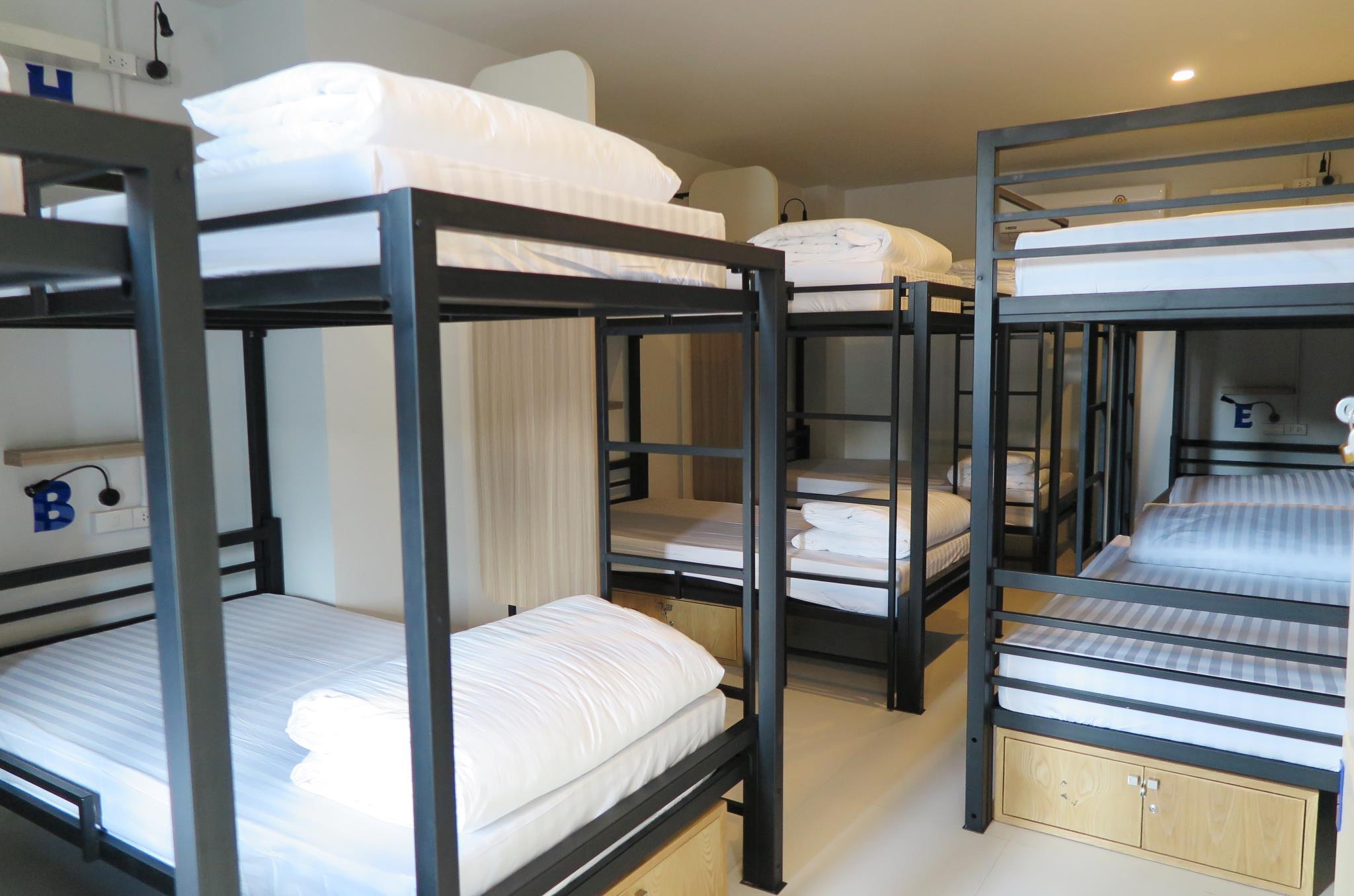 Female Dorm, Female Only, 8 Beds