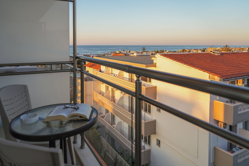 Asana Hotel in HERSONISSOS