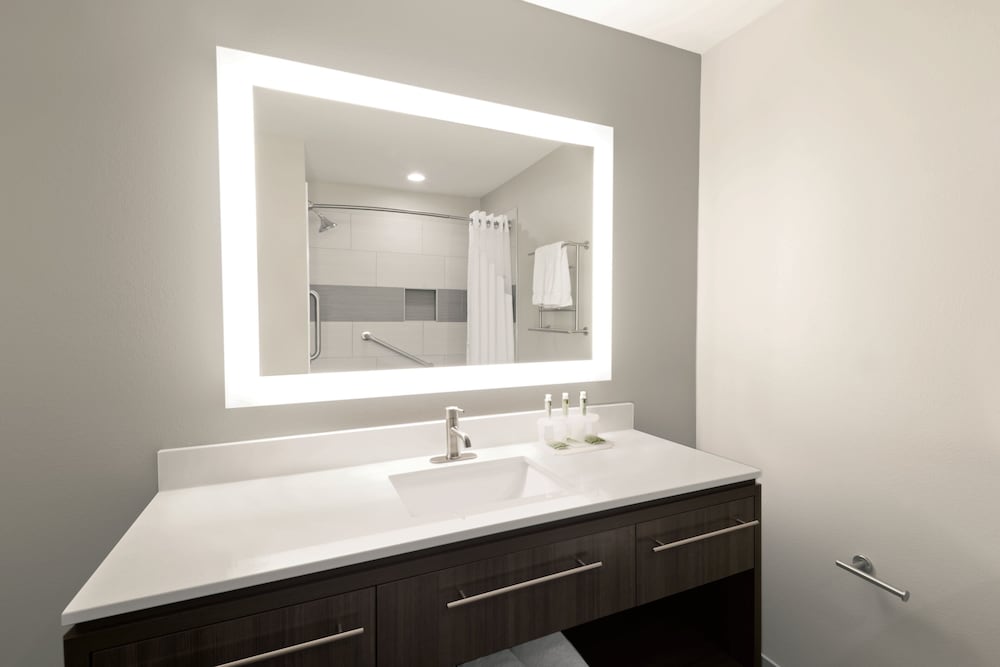 Holiday Inn Express And Suites Hot Springs 24/59