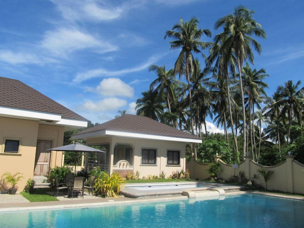 Ucoy Beach Resort 27/38