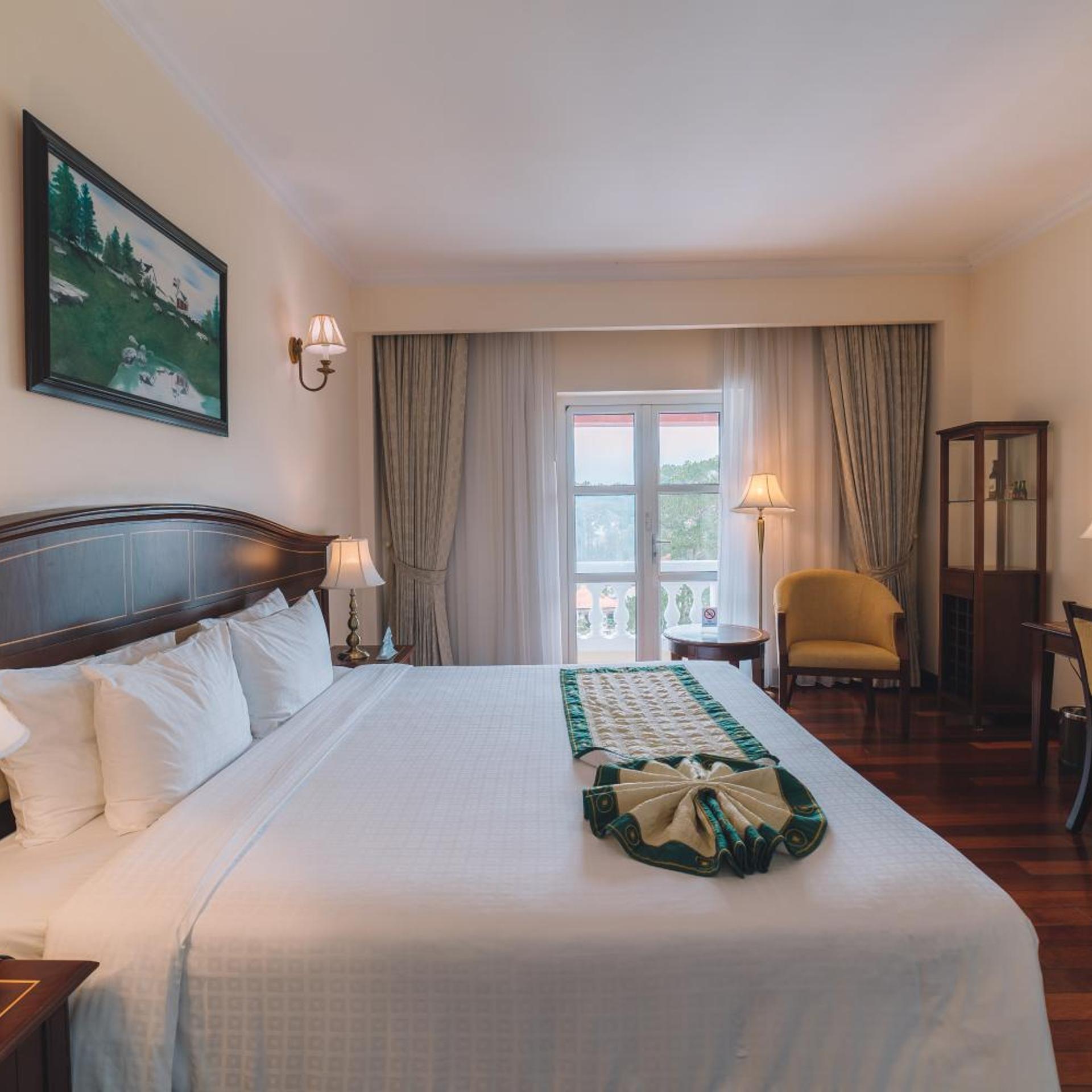 Deluxe, Double Bed