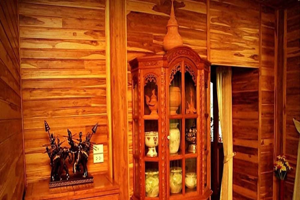 P.N. Gold Resort 37/48