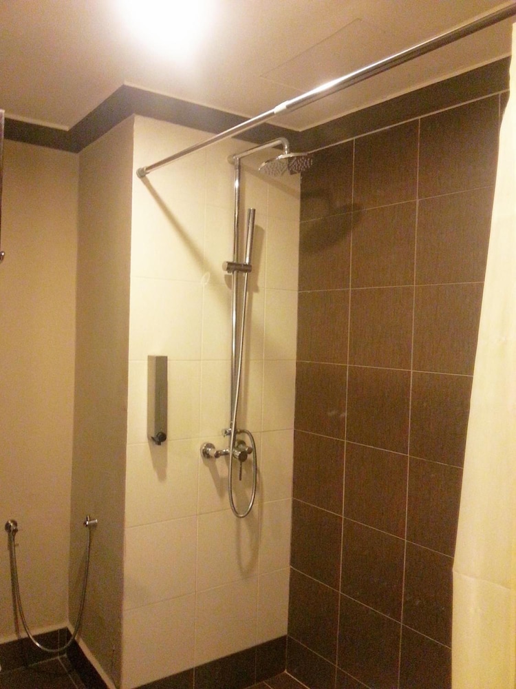 Kingston Hotel 9 @ Jonker Street, Melaka 53/54