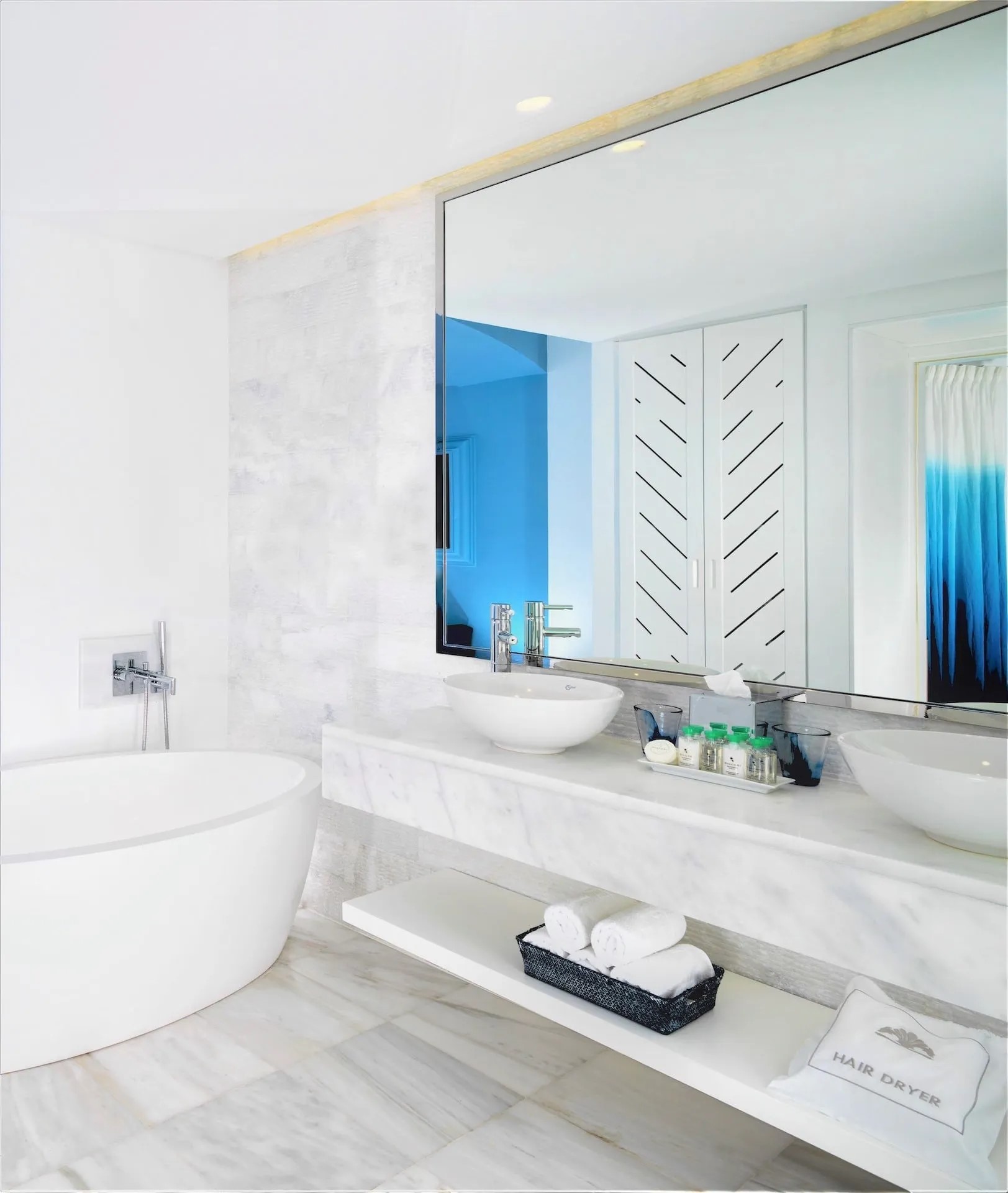 Open Plan, Suite, Sea View