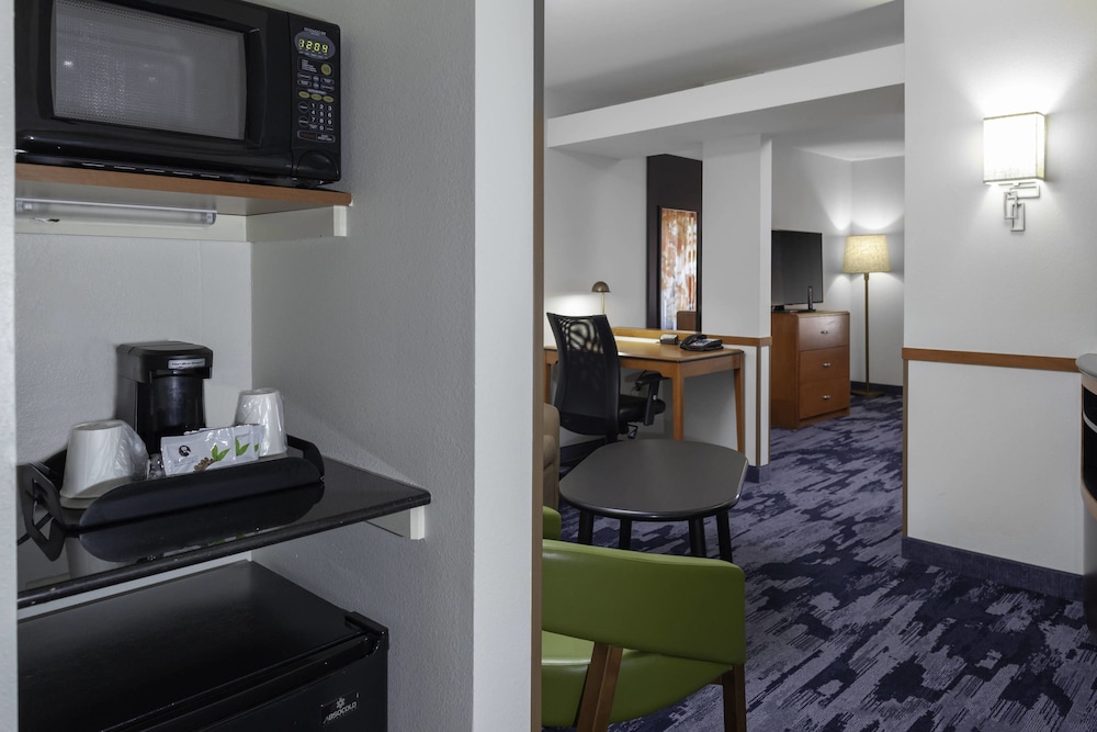 Fairfield Inn Suites Charlotte Matthews 27/39