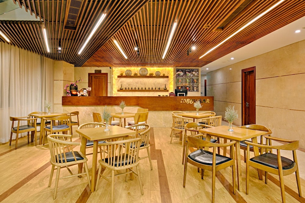 Mandila Beach Hotel Danang 62/77
