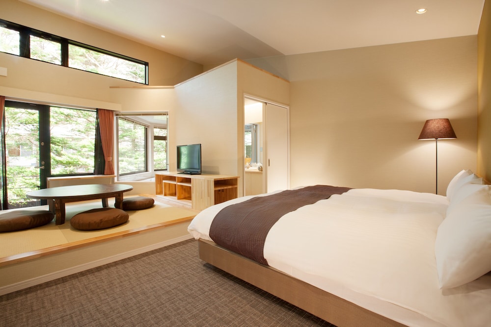 Japanese Western, Forest, Twin Beds, Annex