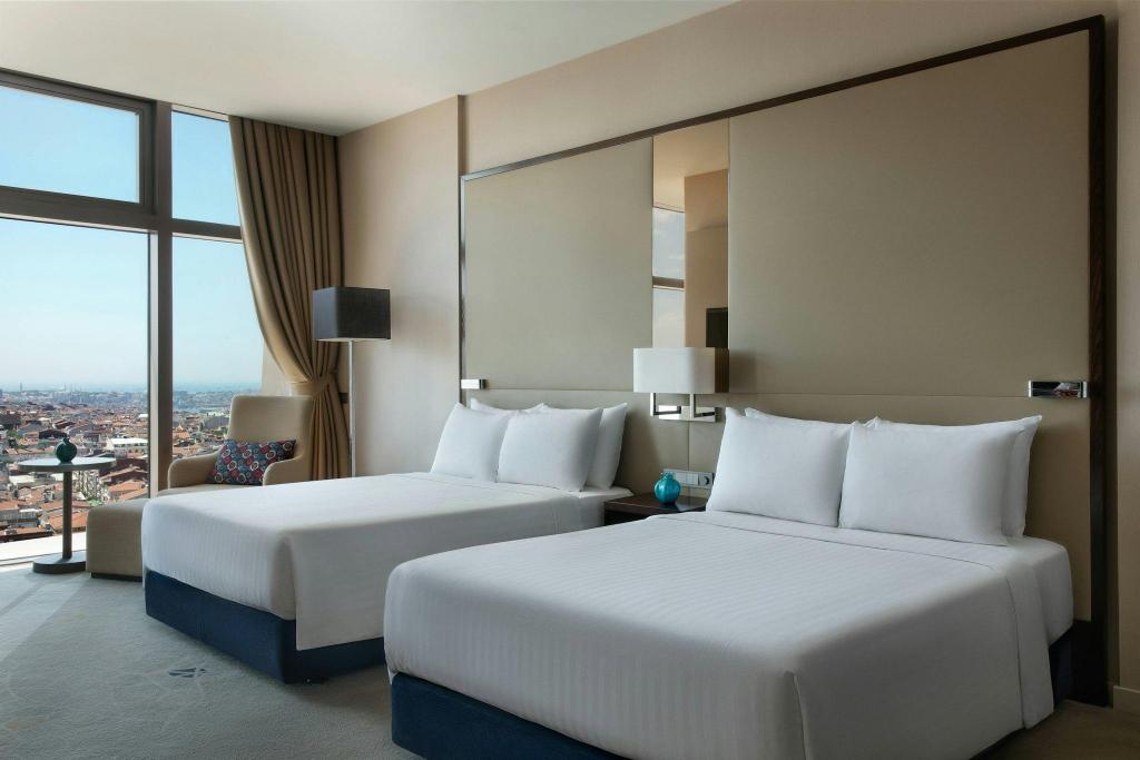 2 Bedrooms, Executive, Suite, King Bed, Sea View, Executive Lounge Access