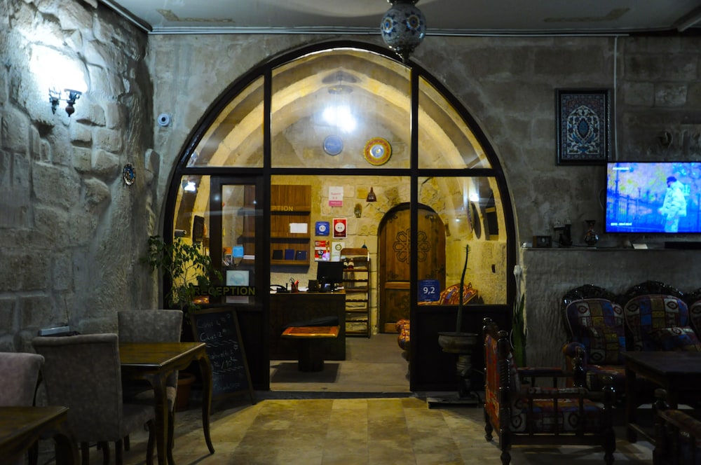 Miracle Cave Hotel 33/50