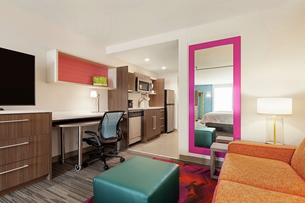 Home2 Suites by Hilton Silver Spring 30/46
