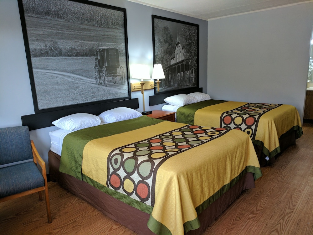 Sprucewood Inn 12/47