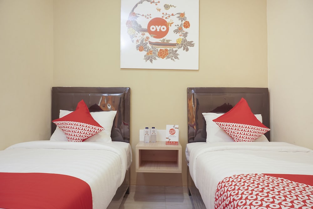 Standard, Twin Beds