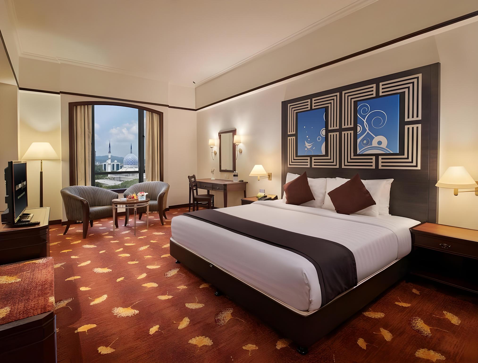 Deluxe, King and Twin Beds or Single Bed