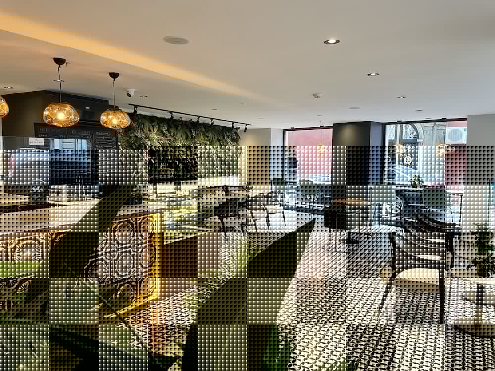 Weingart Hotel 45/52