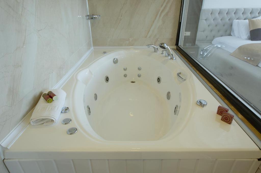 Carpe Diem Hotel 31/33