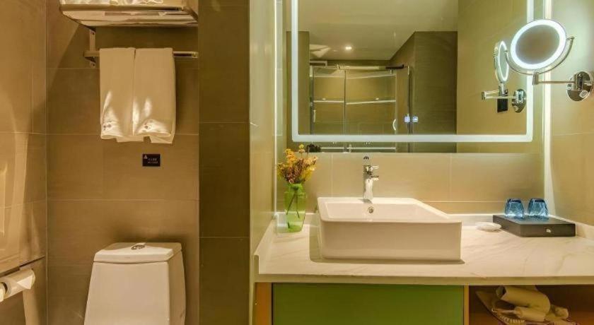 Gem Hefei Qianshan North Road Phoenix Hotel 48/50